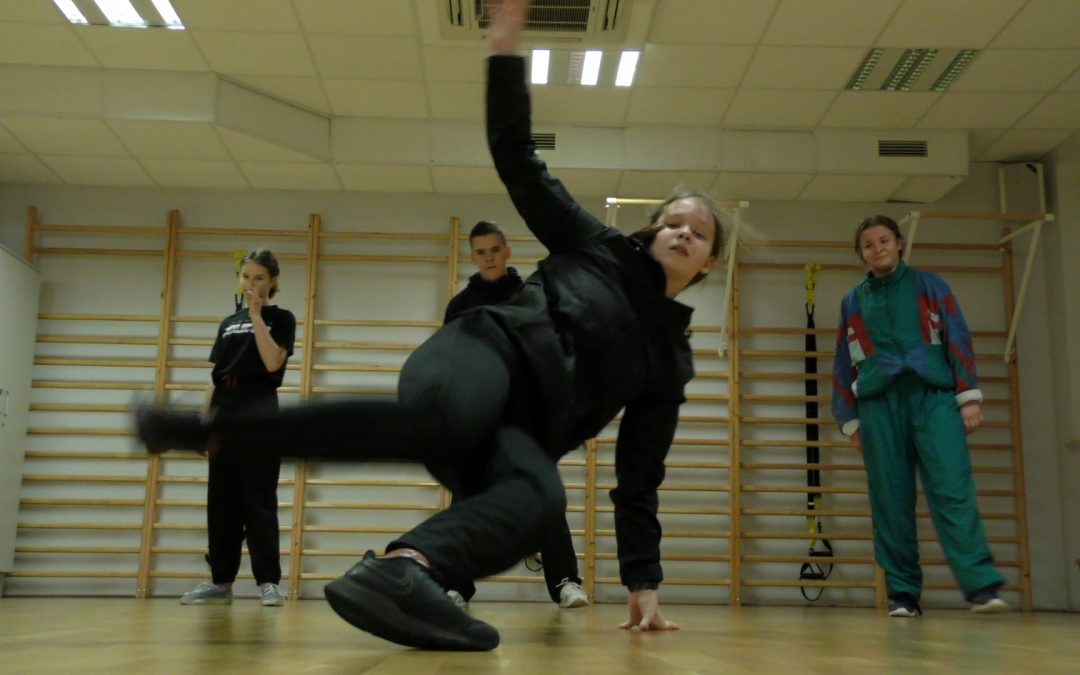 Feryjny konkurs taneczny – BREAKDANCE