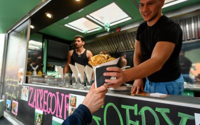 Już w ten weekend na Placu Piłsudskiego odbędzie się II Festiwal Smaków Food Trucków w Kętrzynie!