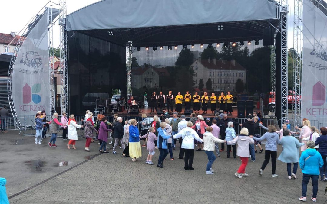 Nie ma złej pogody jest tylko doskonała zabawa! To był czas dla seniorów!