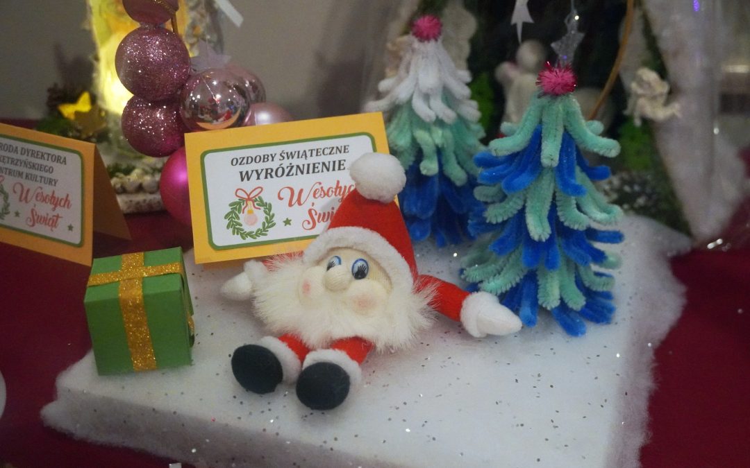 WYSTAWA W ŚWIĄTECZNYM KLIMACIE